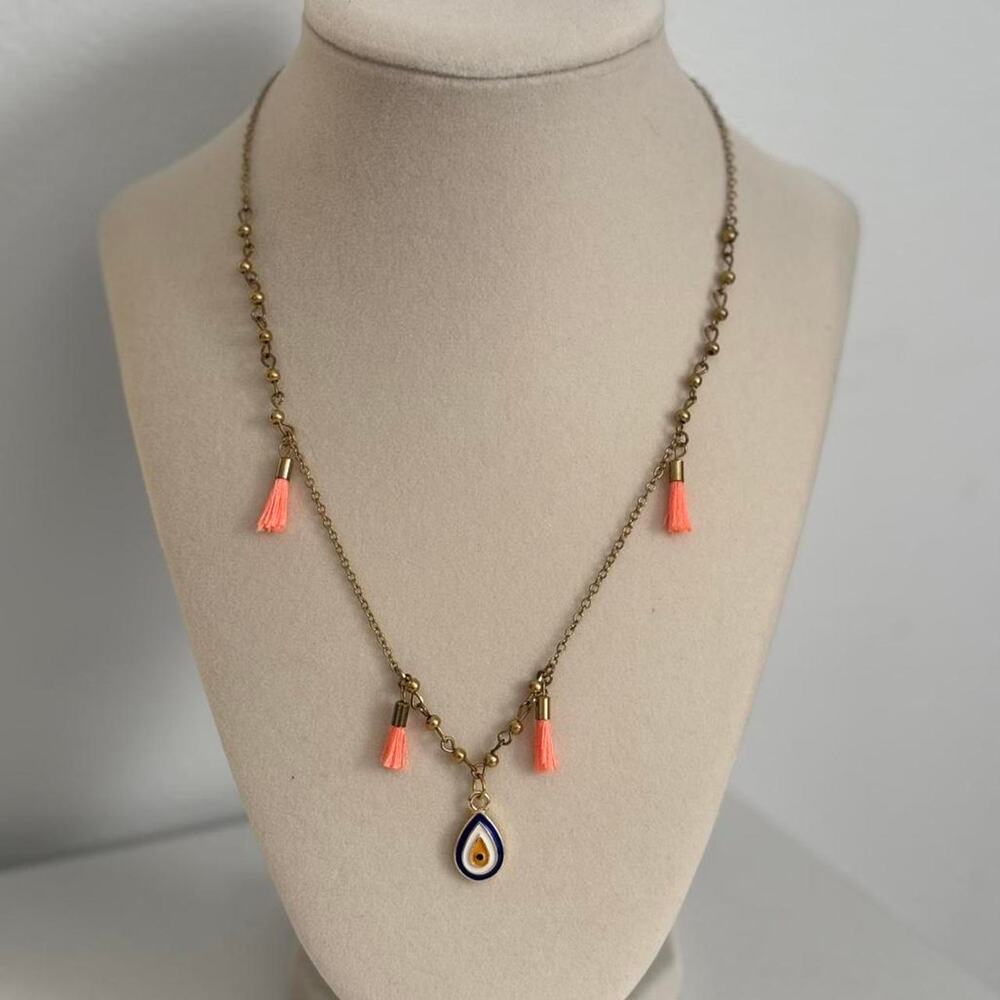 Gold and pink tassel necklace - Picture 3 of 3